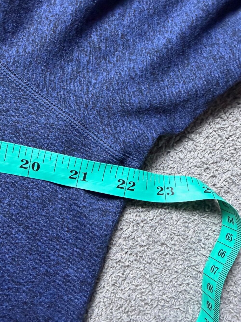 Vuori Women's Long Sleeve Halo Crew Neck Pullover Blue DreamKnit Sweater Medium - Picture 6 of 6